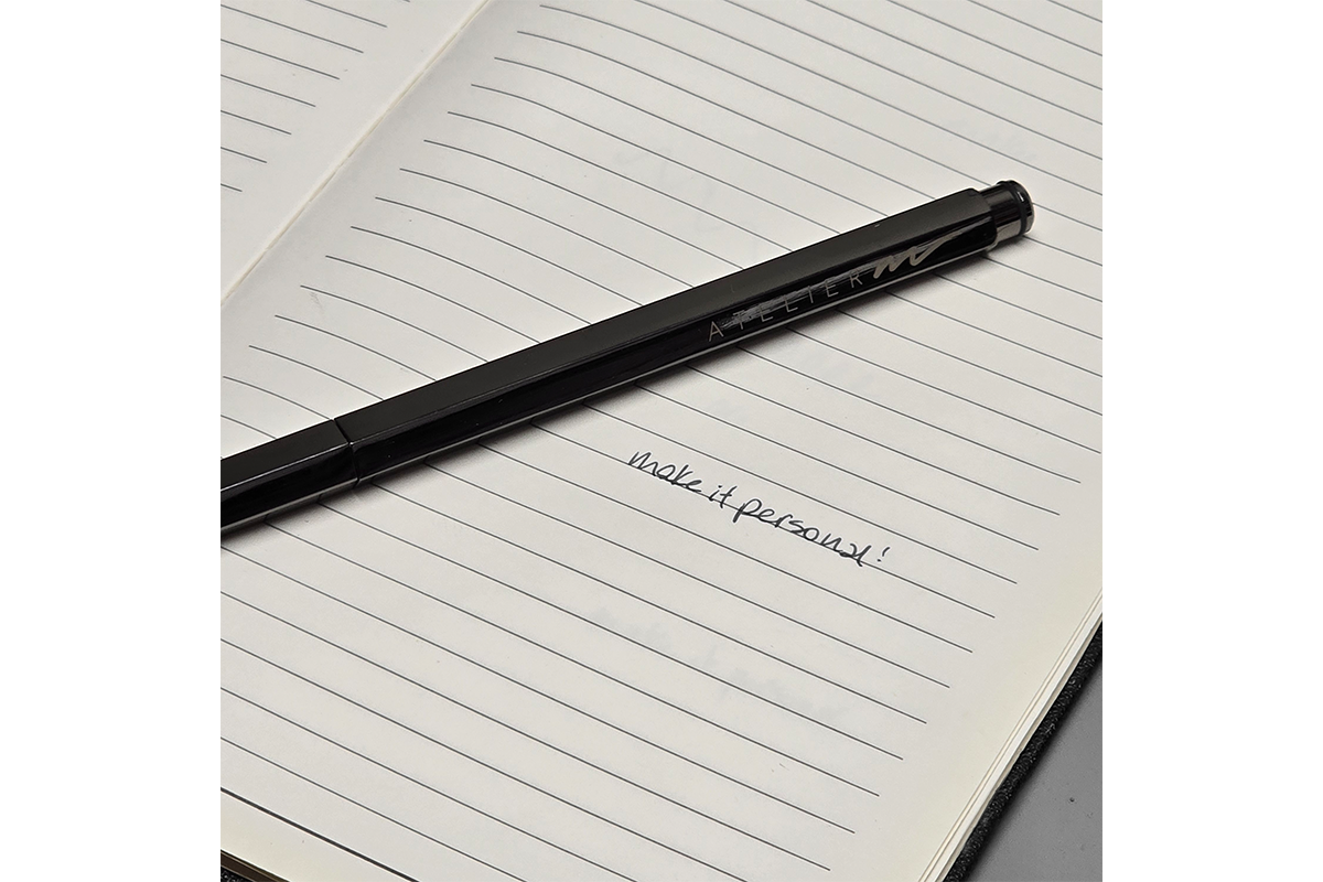 Gunmetal Grey, tinta negra