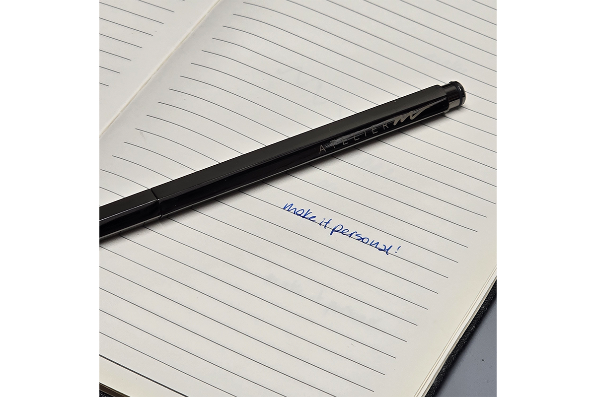 Gunmetal Grey, tinta azul