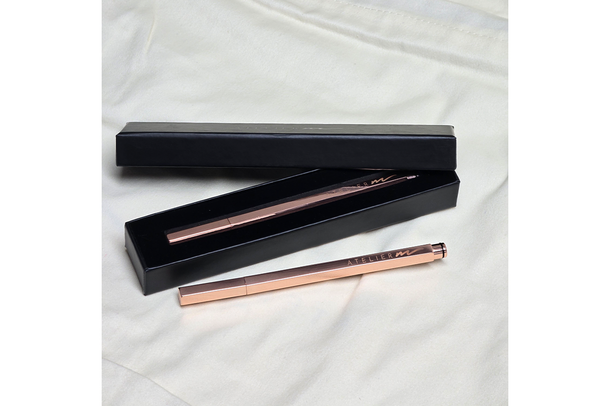 Rose Gold, tinta negra